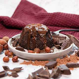 Mug Muffin mit veganer Schokofüllung Mug Muffin mit veganer Schokofüllung