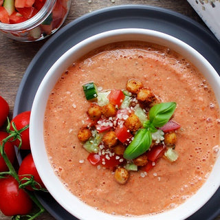 Spanische Tomatensuppe - kalt serviert Spanische Tomatensuppe - kalt serviert
