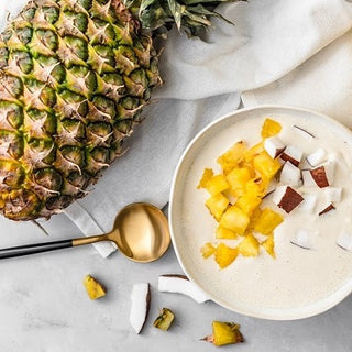 Rezept für eine Frühstücks-Bowl mit Kokos Rezept für eine Frühstücks-Bowl mit Kokos
