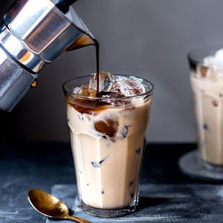 Protein Eiskaffee – Iced Coffee mit Whey Protein Eiskaffee – Iced Coffee mit Whey