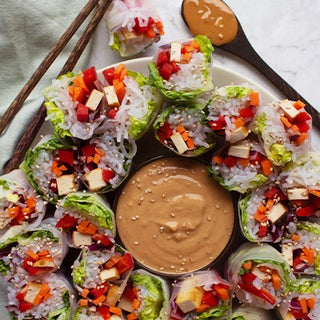 Vegane Sommerrollen mit Erdnusssauce Vegane Sommerrollen mit Erdnusssauce