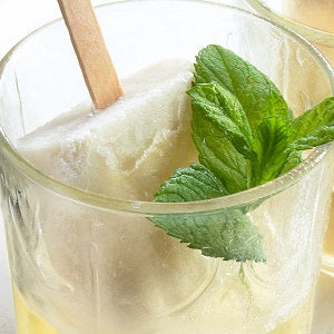 Veganes Kokos-Eis am Stiel Veganes Kokos-Eis am Stiel