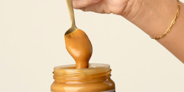 Löffel mit Erdnussbutter von nu3