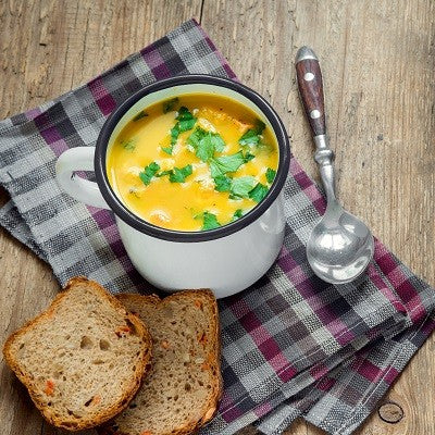 Herzhafte Almased-Gemüsesuppe