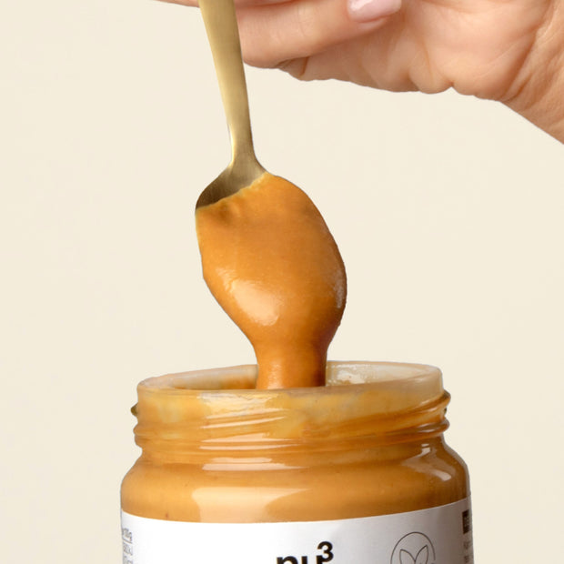 Erdnussbutter aus dem Glas